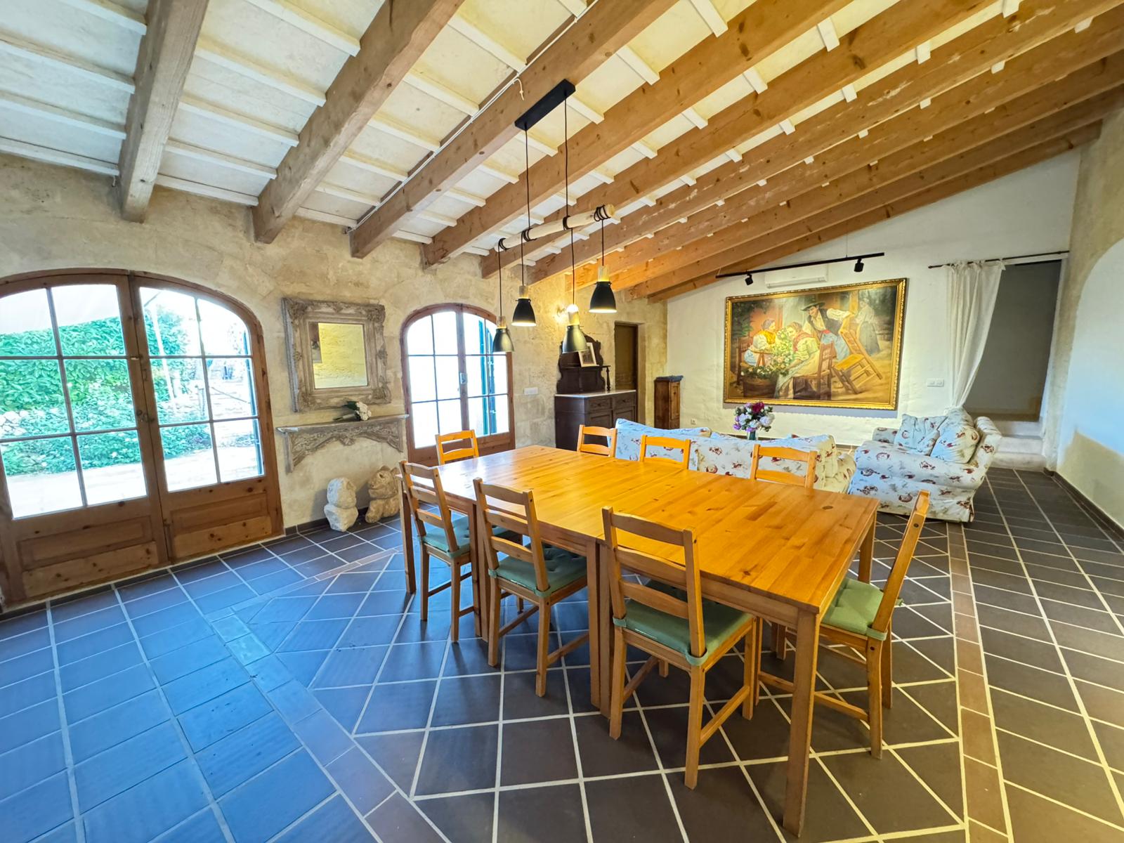 WhatsApp Image 2025-11-11 at 19.51.00 (1)