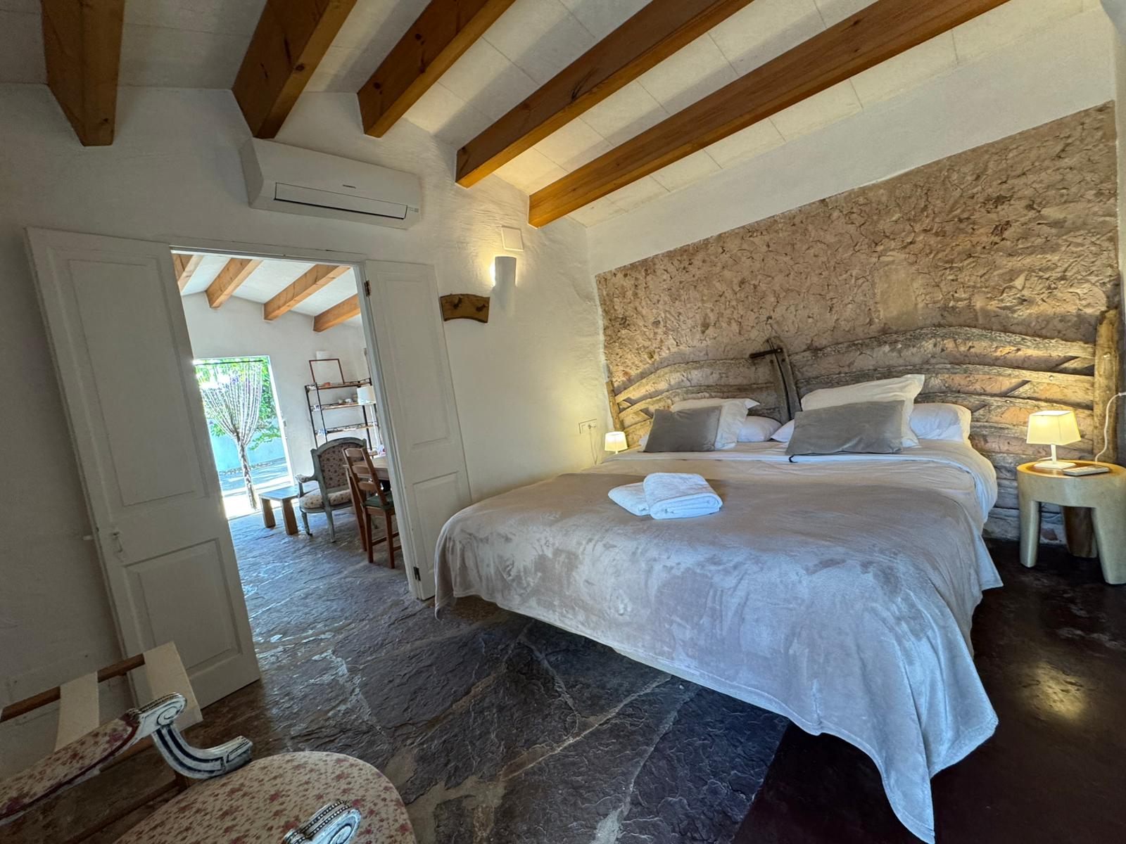 WhatsApp Image 2025-11-11 at 19.51.21