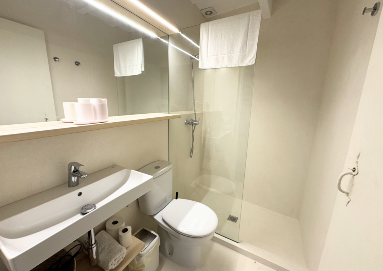 bathroom sargantana